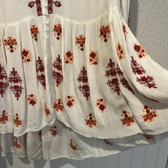 Free People Ariana White and Red embroidered tunic top size X Small - Picture 7 of 13